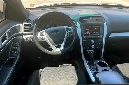 Used 2014 Ford Explorer XLT w/ Equipment Group 201A image 5