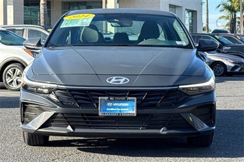 Certified 2024 Hyundai Elantra SEL image 9
