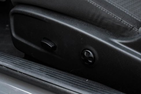 Used 2019 Dodge Challenger SXT image 34