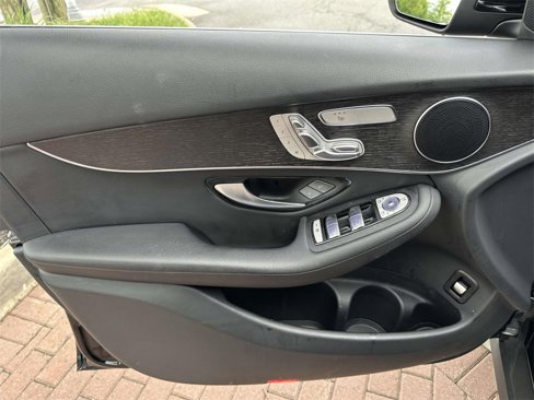 Used 2022 Mercedes-Benz GLC 300 4MATIC image 14