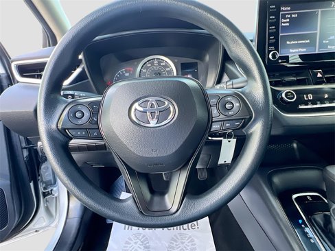 Used 2022 Toyota Corolla LE image 11