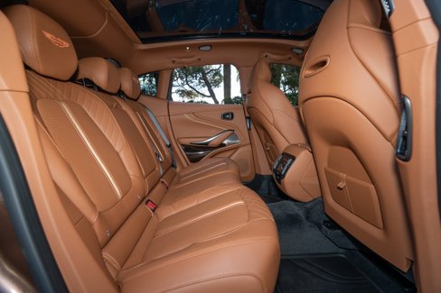 Used 2025 Aston Martin DBX 707 image 17