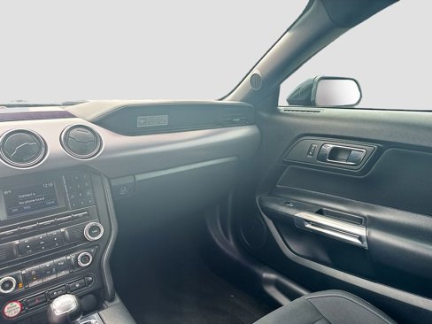 Used 2015 Ford Mustang Coupe image 23