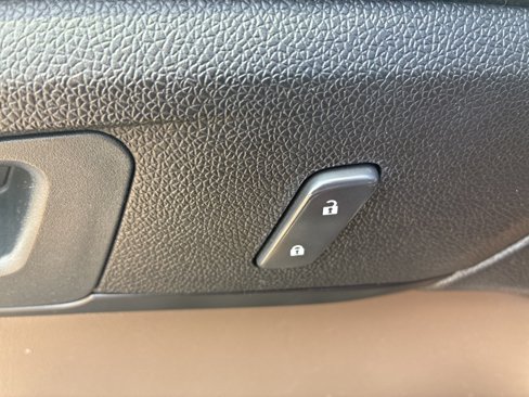 Used 2016 GMC Acadia SLT w/ Open Road Package image 9