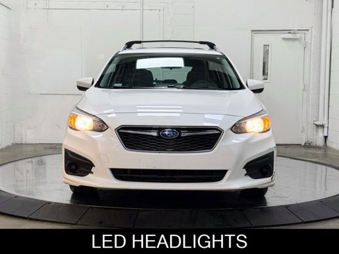 Used 2017 Subaru Impreza 2.0i Premium image 3