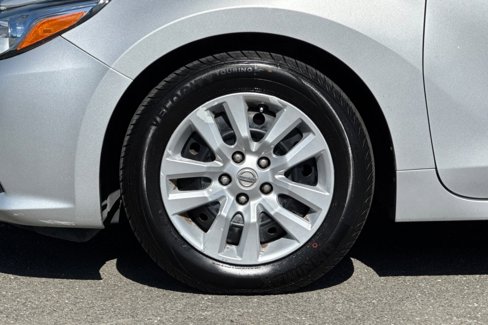Used 2018 Nissan Altima 2.5 S w/ S Convenience Package image 31