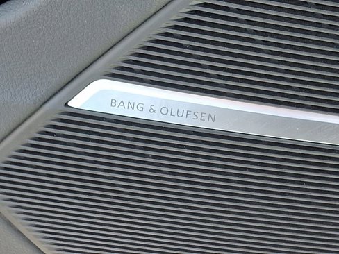 Used 2020 Audi Q8 Prestige image 30