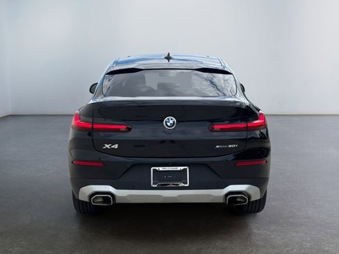 Used 2025 BMW X4 xDrive30i image 4
