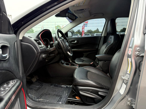 Used 2020 Jeep Compass Trailhawk image 14