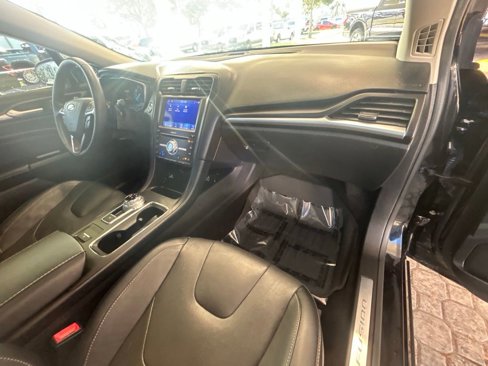 Used 2019 Ford Fusion Titanium image 26