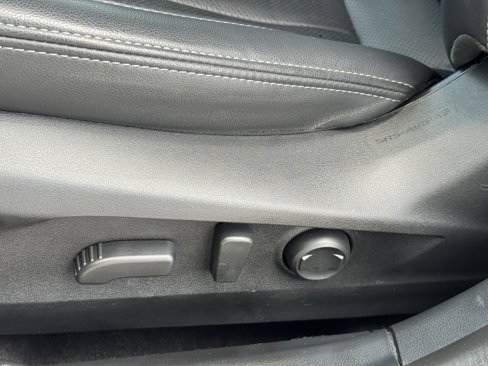 Used 2021 Subaru Outback Limited image 22
