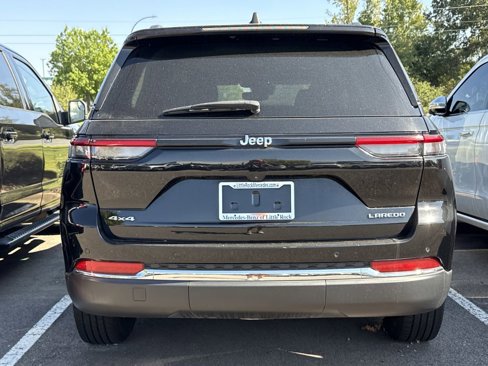 Used 2023 Jeep Grand Cherokee Laredo w/ Luxury Tech Group I image 5