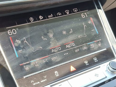 Used 2020 Audi Q8 Prestige image 19