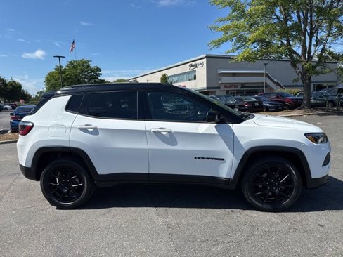 Certified 2022 Jeep Compass Altitude w/ Sun and Sound Group image 17