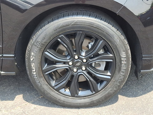 Used 2022 Ford Edge SE w/ Black Appearance Package image 8
