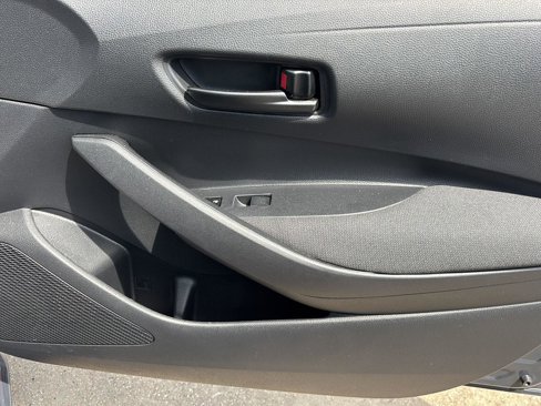Used 2024 Toyota Corolla LE image 23