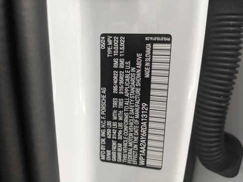Certified 2024 Porsche Cayenne image 25