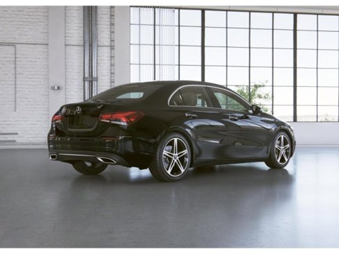 Certified 2022 Mercedes-Benz A 220 4MATIC image 21