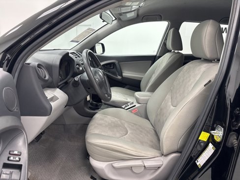 Used 2012 Toyota RAV4 FWD image 19