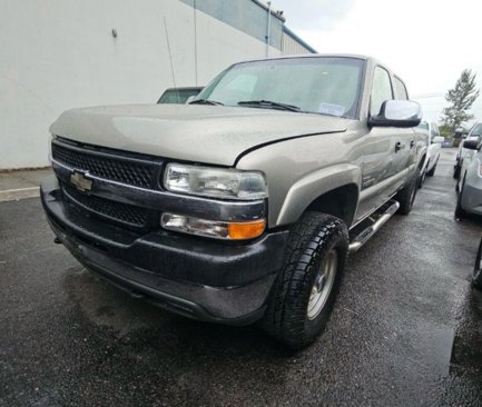 Used 2002 Chevrolet Silverado 2500 LS w/ Electrical Convenience Pkg image 2