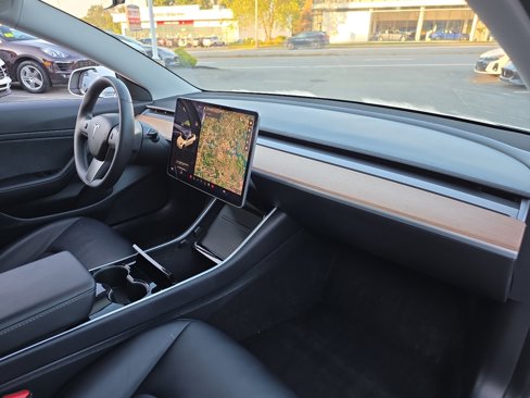 Used 2020 Tesla Model 3 Standard Range Plus image 35