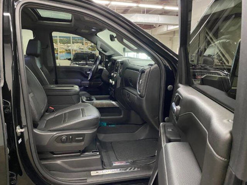 Used 2021 GMC Sierra 3500 Denali w/ Denali Ultimate Package image 16