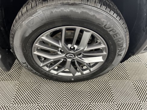Used 2023 Nissan Rogue S image 7