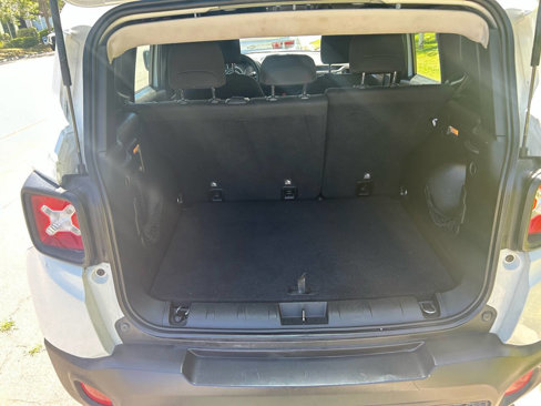Used 2017 Jeep Renegade Sport image 2