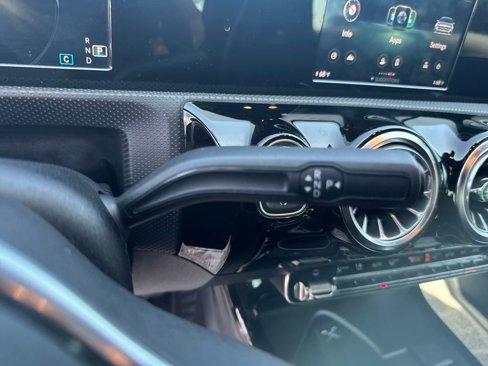 Used 2020 Mercedes-Benz CLA 250 image 24