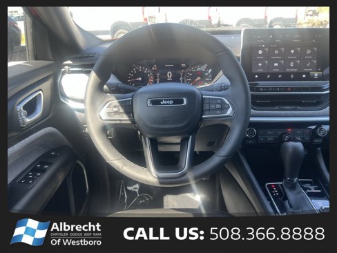 Certified 2023 Jeep Compass Latitude w/ Convenience Group image 28