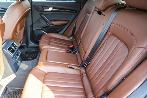 Used 2019 Audi Q5 2.0T Premium w/ Convenience Package image 17