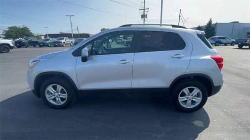 Certified 2022 Chevrolet Trax LT w/ LT Convenience Package image 5