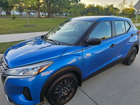 Used 2024 Nissan Kicks S image 3