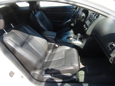 Used 2010 Nissan Altima 3.5 SR w/ Leather Pkg image 21
