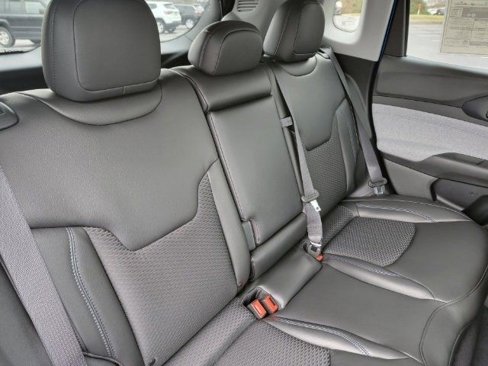 Used 2022 Jeep Compass Latitude w/ Convenience Group image 19
