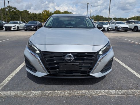 Used 2024 Nissan Altima 2.5 SV image 8