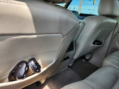 Used 2005 Cadillac Escalade EXT image 32