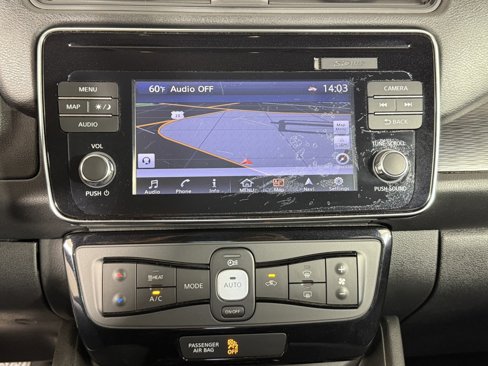 Used 2018 Nissan Leaf SV image 18