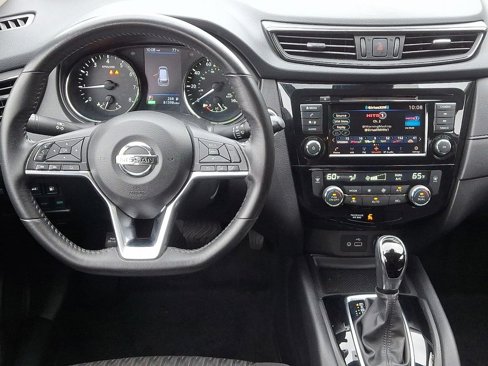 Used 2019 Nissan Rogue SV image 12