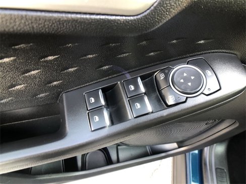 Used 2020 Ford Escape SE image 13