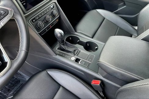Used 2021 Volkswagen Atlas Cross Sport SE image 15