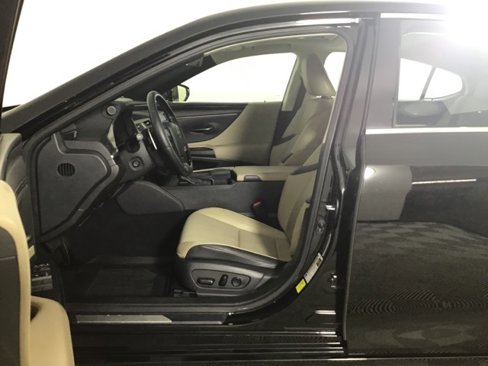 Used 2020 Lexus ES 350 w/ Premium Package image 9