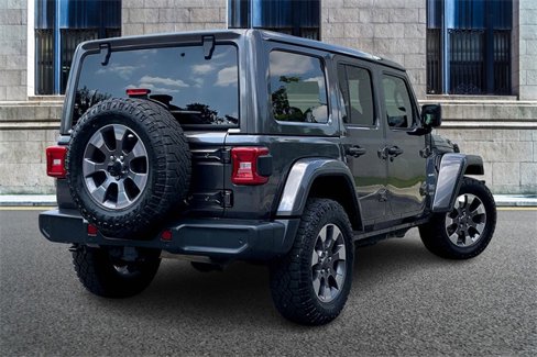 Used 2018 Jeep Wrangler Unlimited Sahara image 11