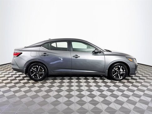 Certified 2025 Nissan Sentra SV image 9