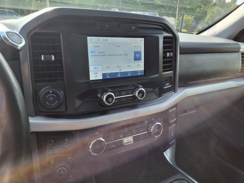 Used 2022 Ford F150 XLT w/ Equipment Group 301A Mid image 16