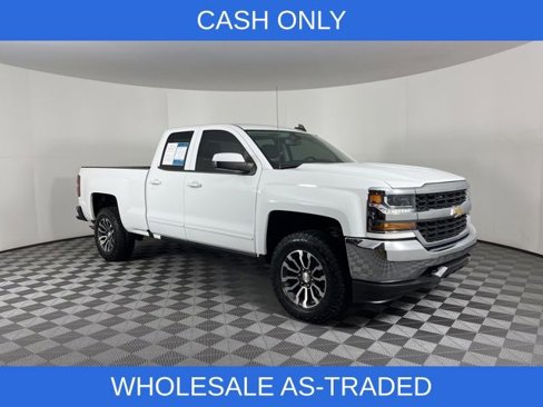 Used 2018 Chevrolet Silverado 1500 LT image 2