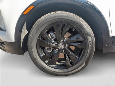 Used 2024 Buick Encore GX Sport Touring image 21