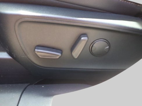 Used 2020 Ford Escape SEL image 11