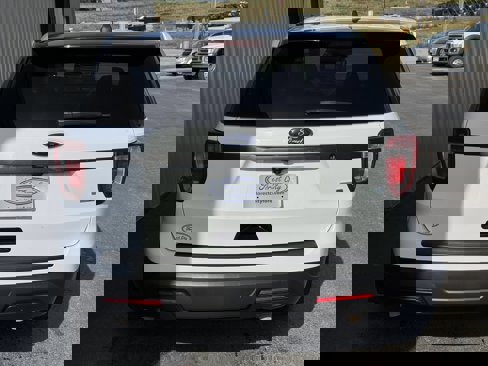 Used 2018 Ford Explorer 4WD Police Interceptor image 4