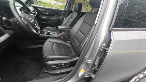 Used 2024 GMC Terrain SLT image 13